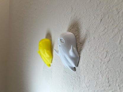 3D Printed Ghost Key Holder: Gothic Halloween Wall Decor