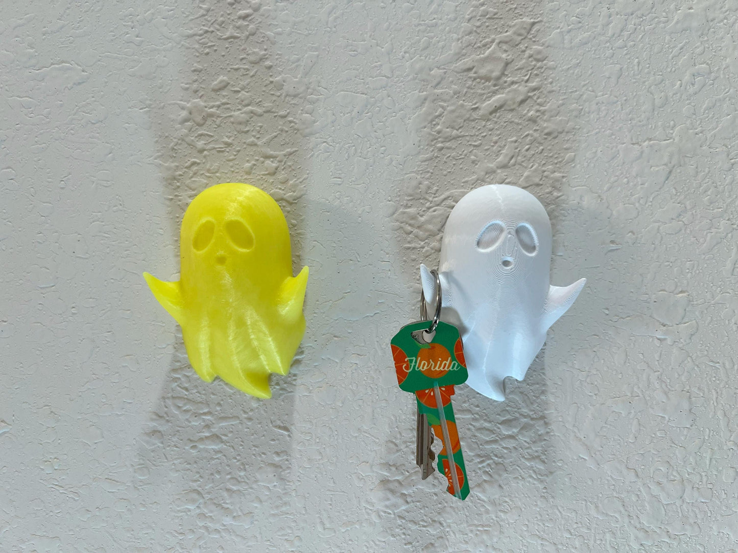 3D Printed Ghost Key Holder: Gothic Halloween Wall Decor