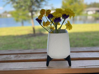 Rock Look Standing Planter Pot: Modern Indoor Plant Decor
