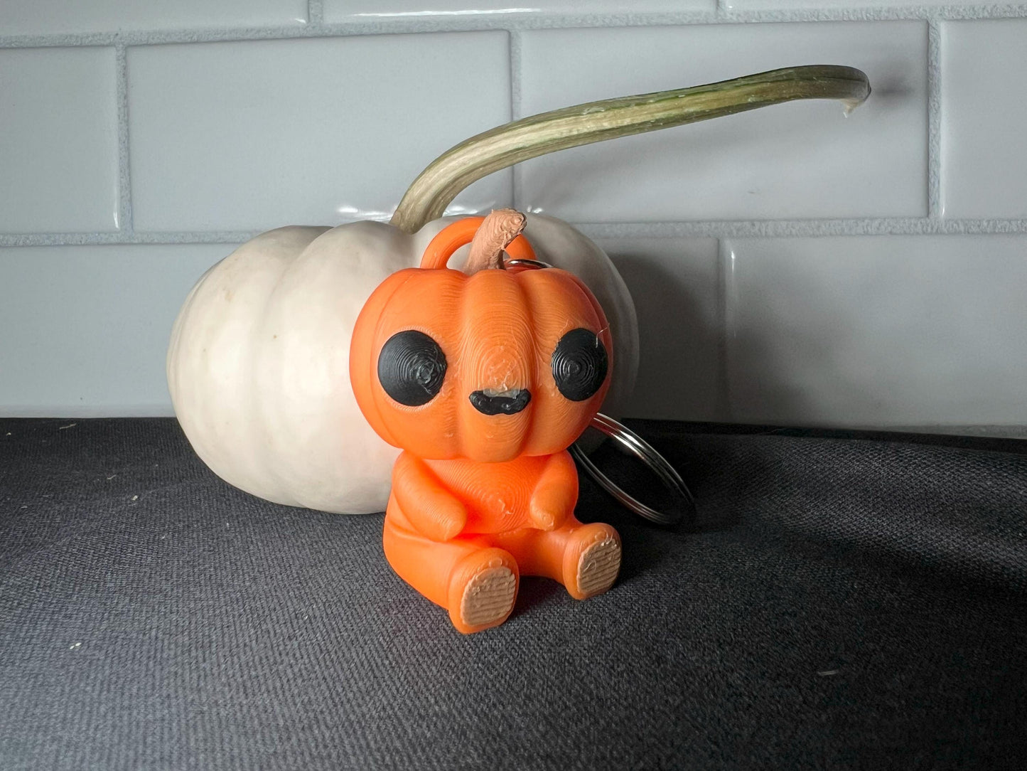 Spooky Cute Pumpkin Keychain | Wiggly Halloween Fidget Toy & Autumn Gift